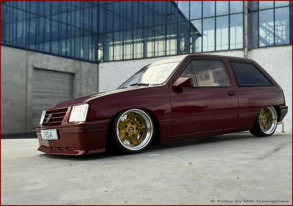 1:18 Opel Corsa A Sprint SR 1983 DunkelRot = inkl OVP